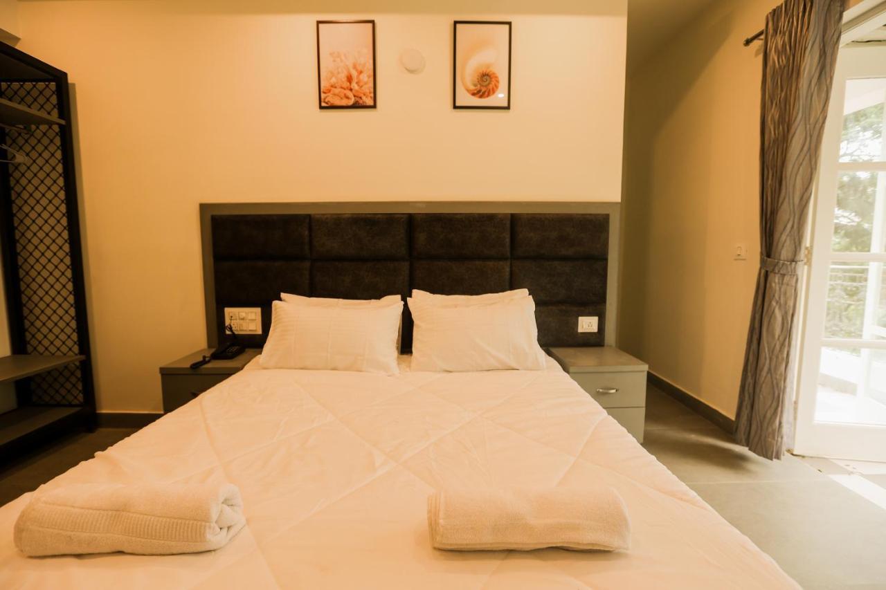 Coastal Pearl Hotel Miramar Panaji Bagian luar foto