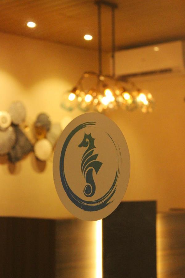 Coastal Pearl Hotel Miramar Panaji Bagian luar foto