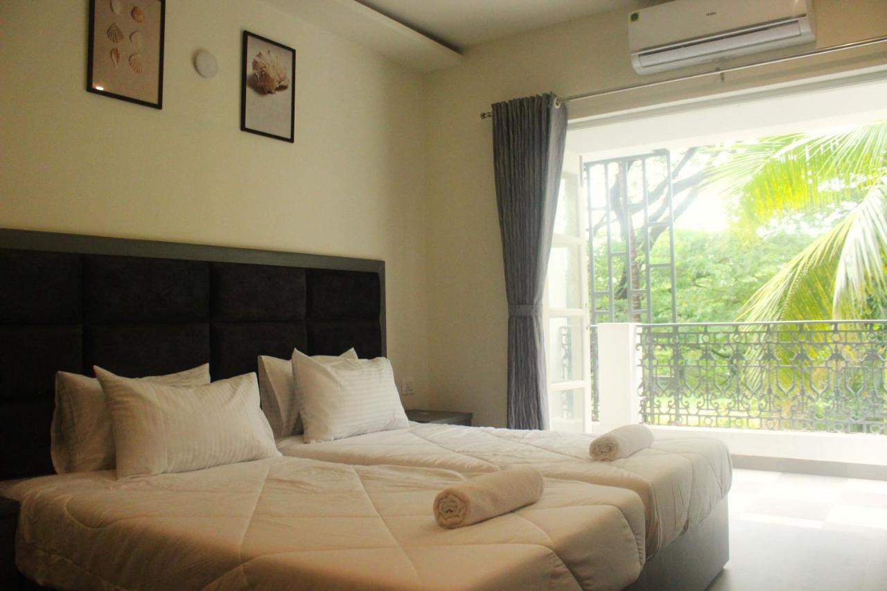 Coastal Pearl Hotel Miramar Panaji Bagian luar foto